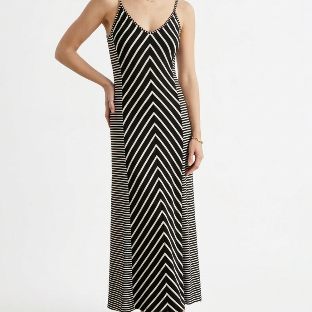 Seven7 Black & White Chevron Striped Maxi Dress